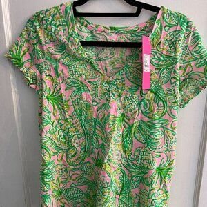 Lilly Pulitzer Etta v neck Mandevilla Baby Fins and Flippers Tee Shirt